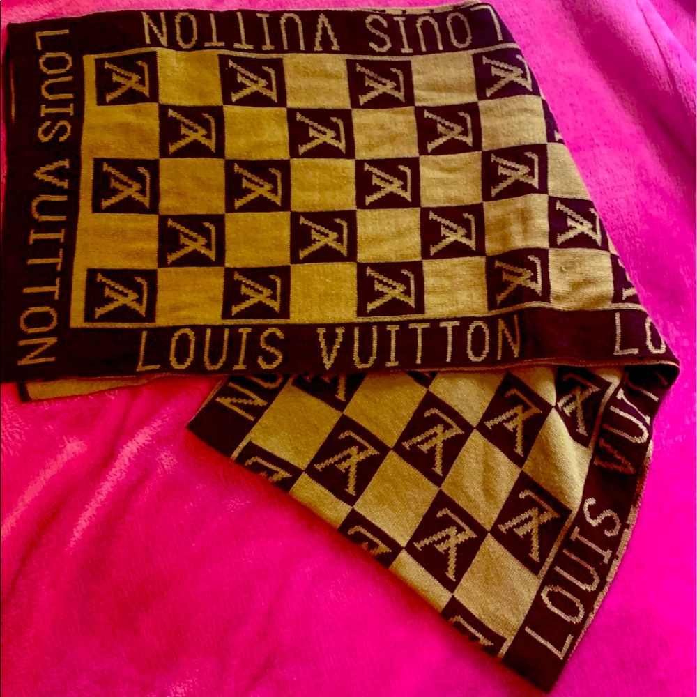 Louis Vuitton Scarf